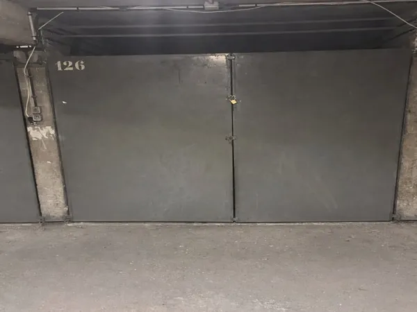 Parking 16 m²