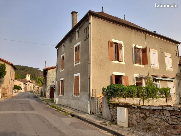 Maison mitoyenne à restaurer