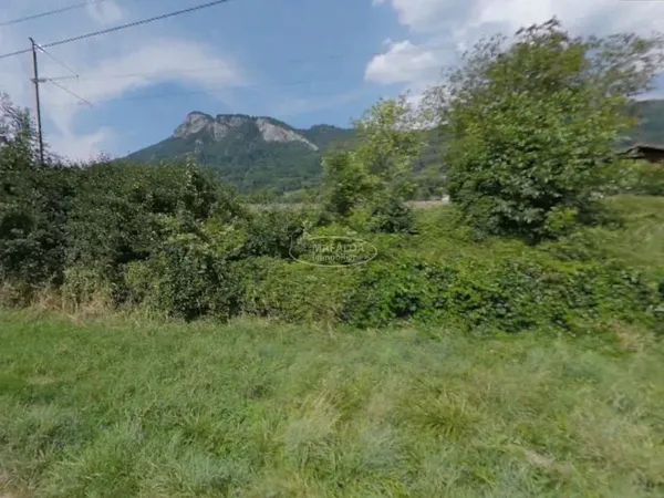 Terrain à bâtir sur THYEZ 74300