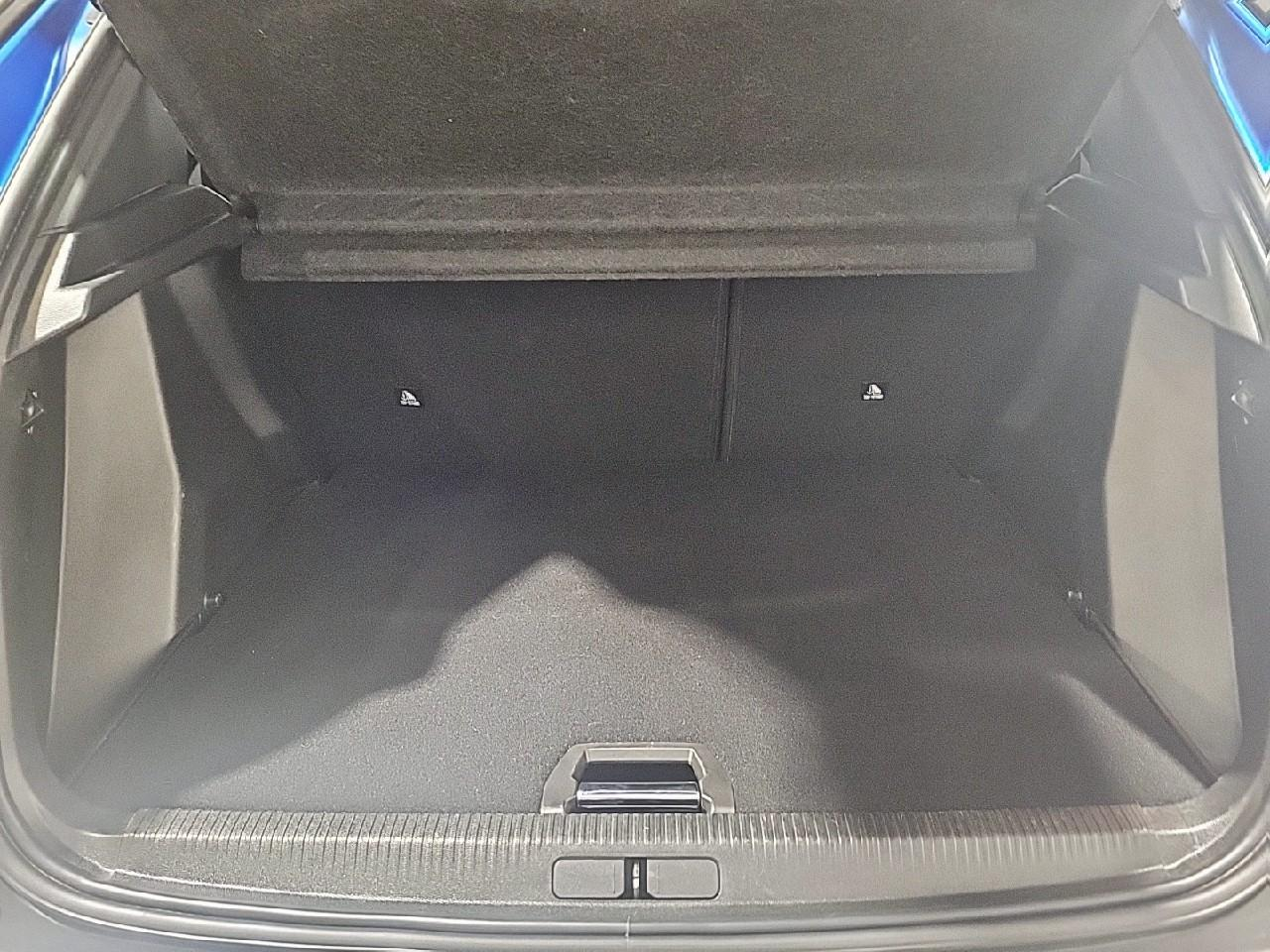 Peugeot 2008 puretech 130 s&s eat8 allure — photo 14