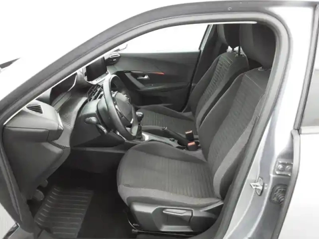 Peugeot 2008 puretech 130 s&amp;s bvm6 — photo 9