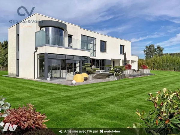 Maison 255 m²