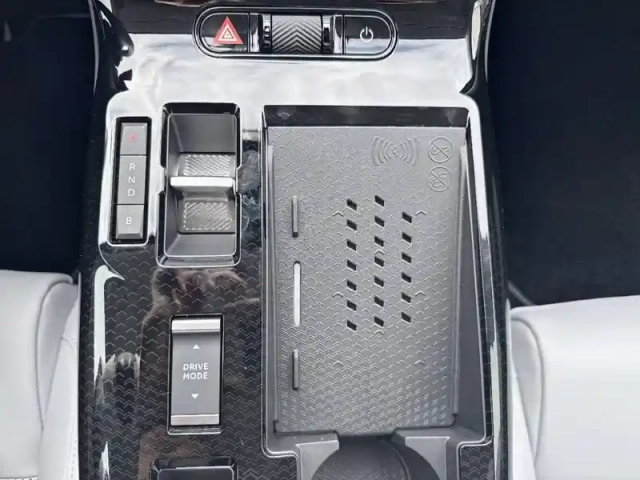 Citroën C5 Aircross hybride rechargeable 225 ch e-eat7 — photo 14