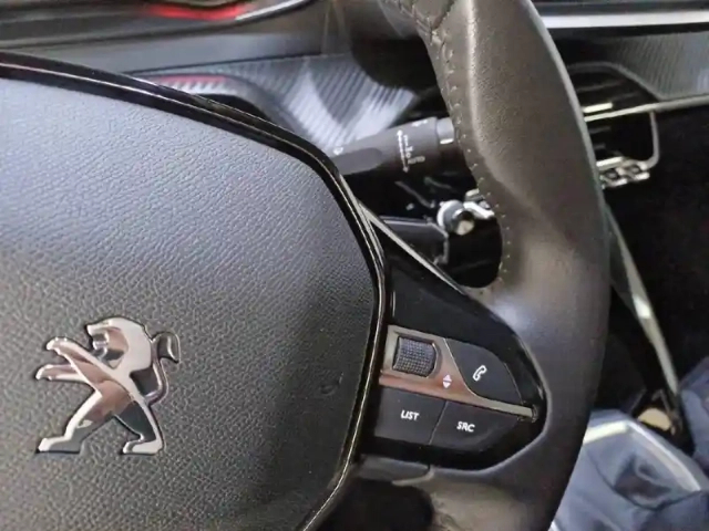 Peugeot 2008 puretech 100 s&amp;s bvm6 — photo 50
