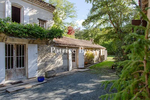 Moulin 5 pièces 221 m²