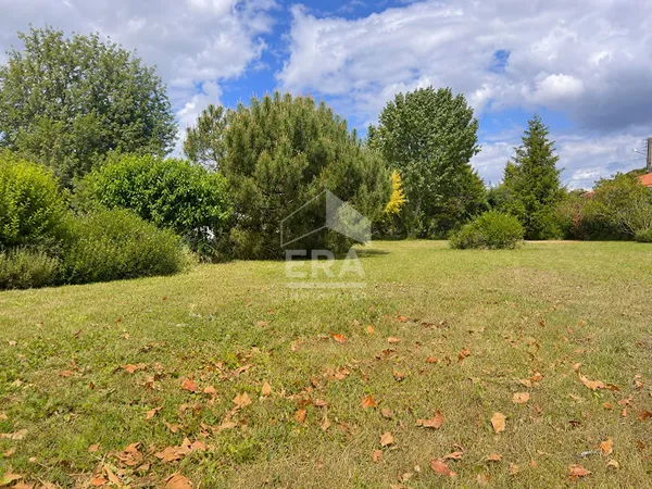 Terrain 1047 m²