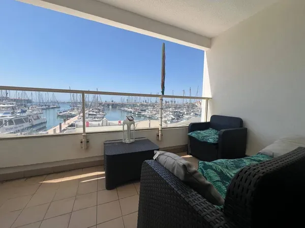 Studio 1 pièce 28 m²