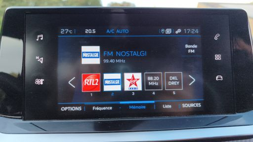 Peugeot 208 1.2 PureTech 100 - Allure – 2022 – 22593 km – Essence – Boîte Manuelle — photo 31