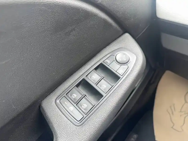 Renault Clio tce 90 — photo 30