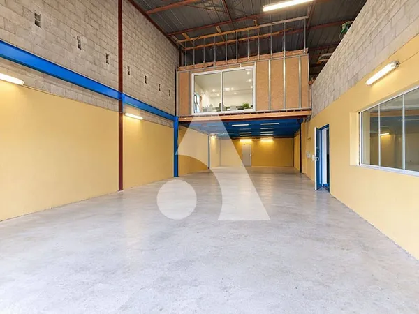 Boutique 292 m²