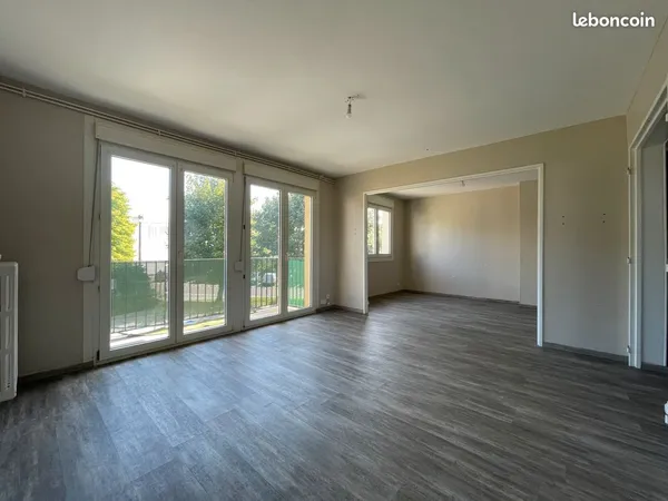 T3 60 m2 + cave + balcon + parking