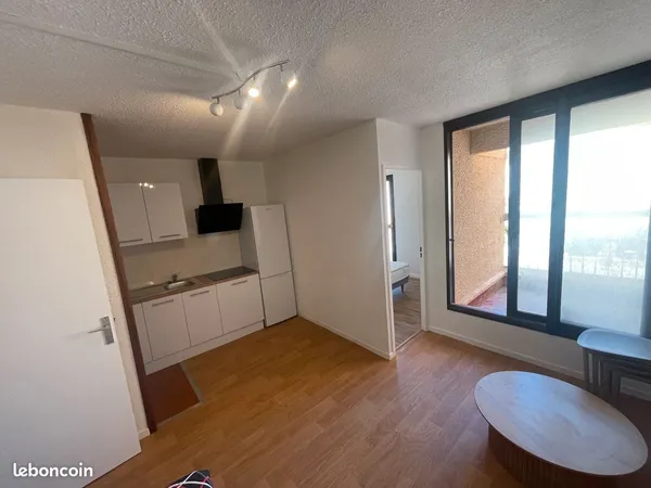 Location annee meublee / type 2 + cabine