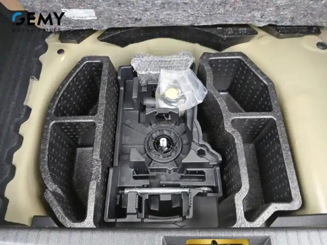 Peugeot 208 puretech 75 s&amp;s bvm5 — photo 52