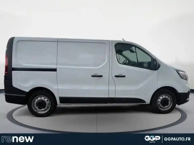 Renault Trafic fg l1h1 2t8 2.0 blue dci 110ch confort — photo 6
