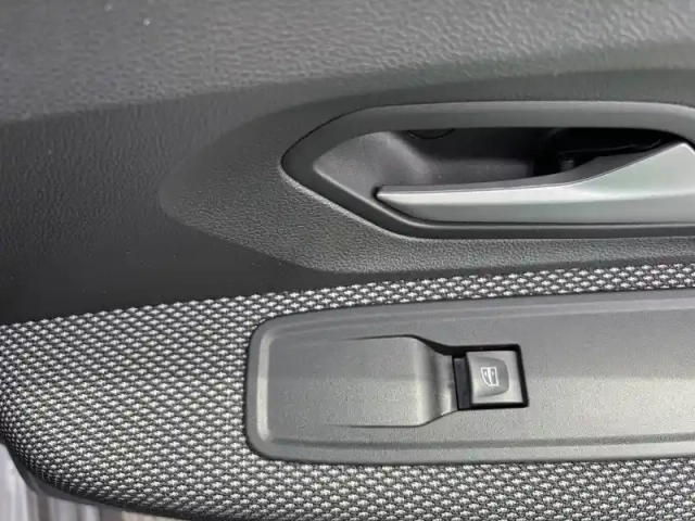 Dacia Sandero eco-g 100 gsr2 — photo 19