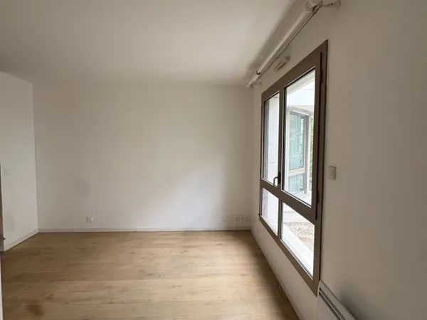 Grand Studio 34 m² ? Standing ? Parking ? Cave