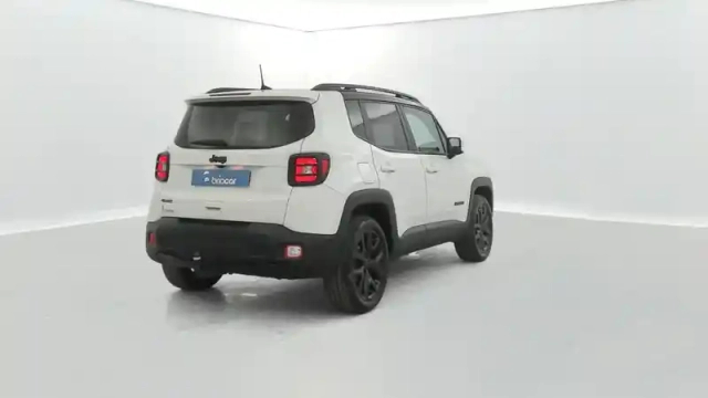 Jeep Renegade 1.3 turbo t4 190ch 4xe limited at6 — photo 5