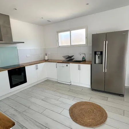 Appartement Location Sanary-sur-Mer 5p 130m² 2250€