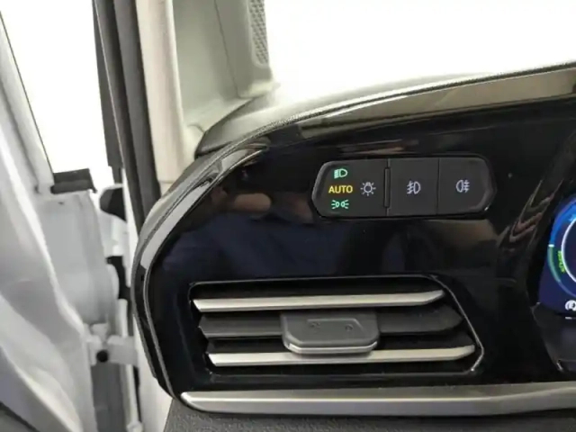 Ford Transit Connect l2 1.5 ecoboost 150ch phev trend bva6 24991.67? ht — photo 14