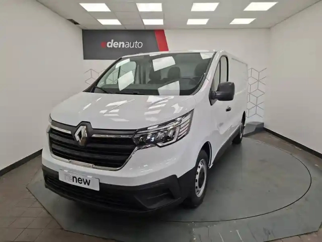 Renault Trafic fgn l1h1 2800 kg blue dci 130