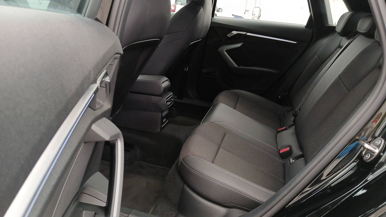 Audi A3 Sportback — photo 11