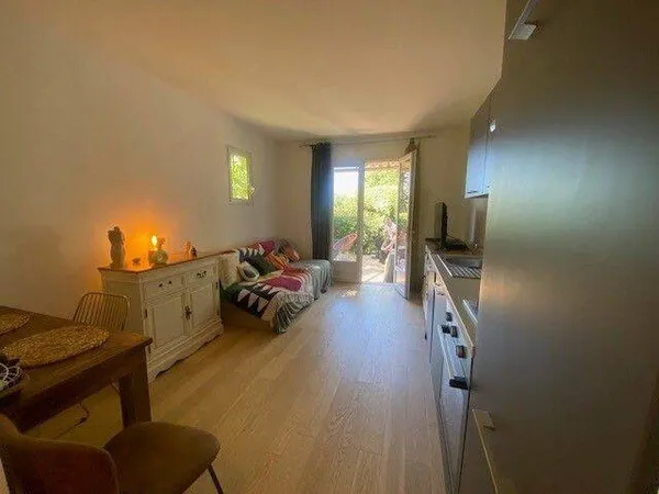 Studio 1 pièce 18 m²