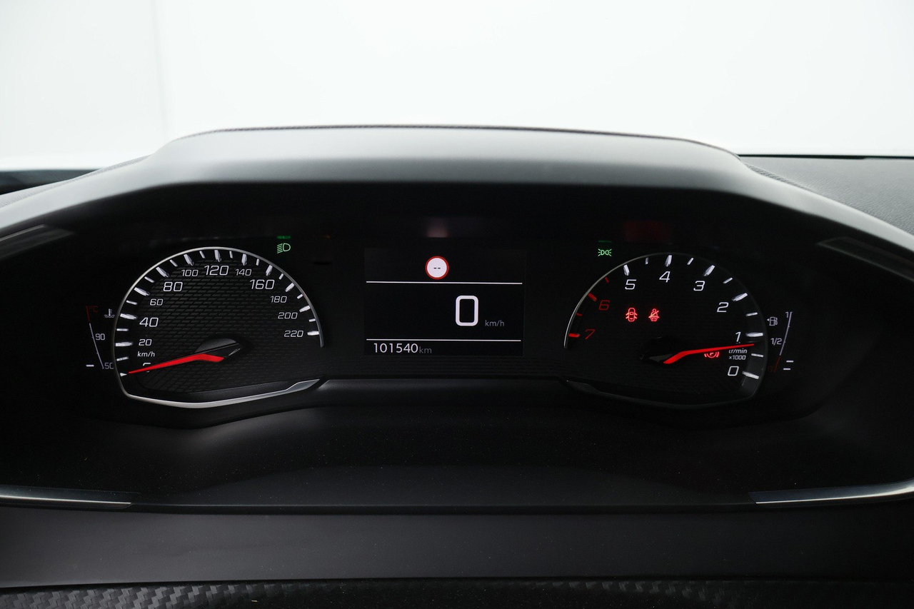 Peugeot 2008 — photo 13