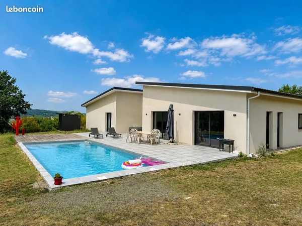 Maison 5 pièces 202 m²