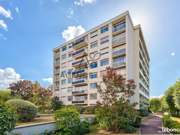 Studio 1 pièce 34 m²
