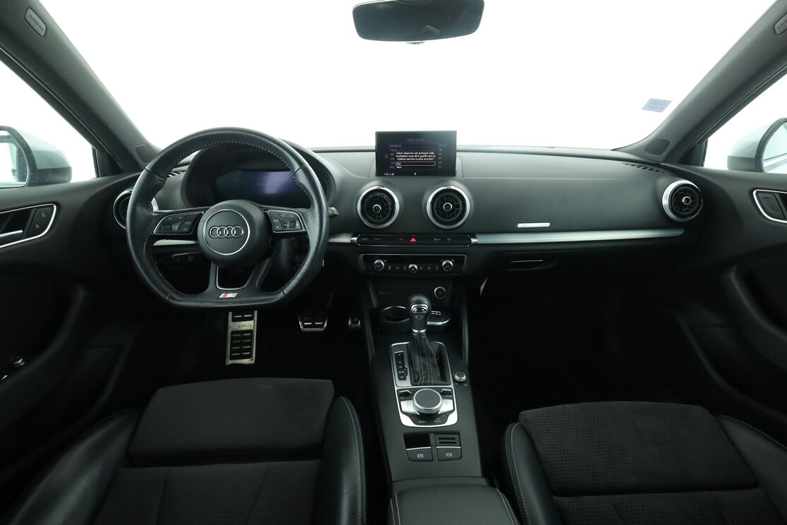 Audi A3 Sportback 35 TDI S Line S Tronic 7 — photo 11