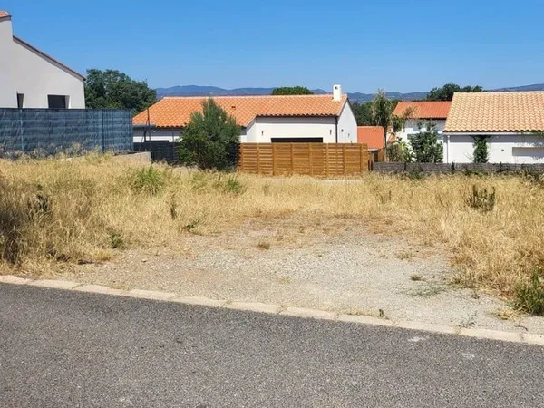 Terrain 200 m²
