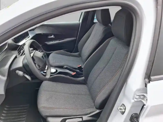 Peugeot 208 hybrid 110 ch e-dcs6 — photo 11