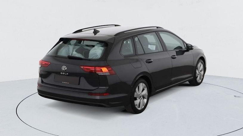 Volkswagen Golf — photo 7