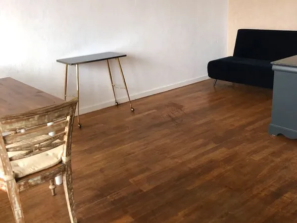 Studio meublé de 30 m² a Caluire