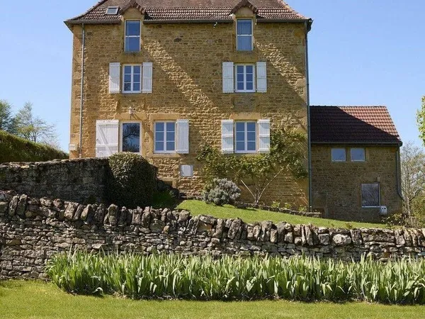 Maison 6 pièces 212 m²