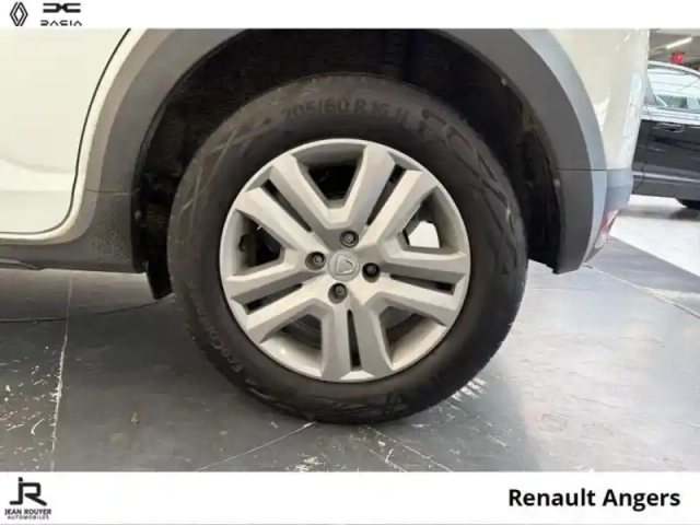 Dacia Sandero 1.0 eco-g 100ch stepway essential — photo 8