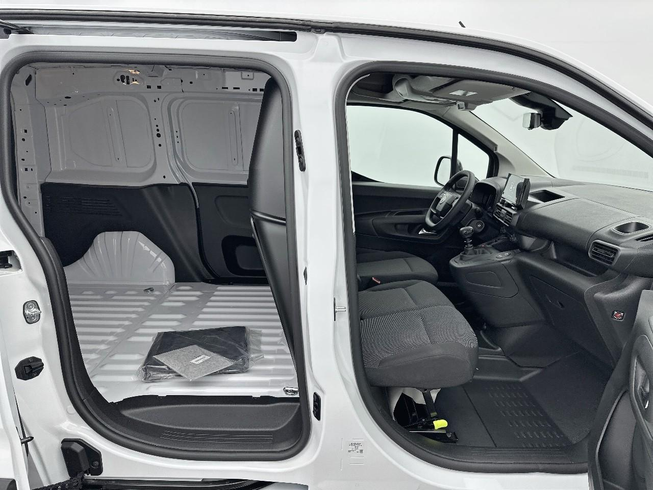 Citroën Berlingo van m diesel 100 ch manuelle — photo 11