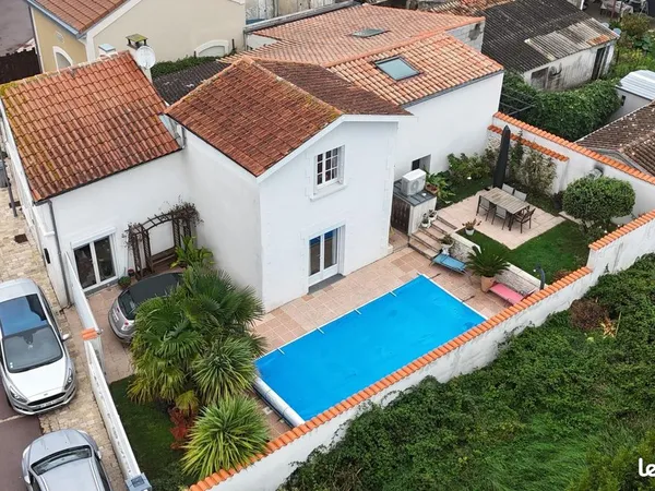 Maison 7 pièces 140 m²