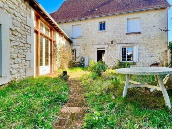 Maison 10 pièces 263 m²