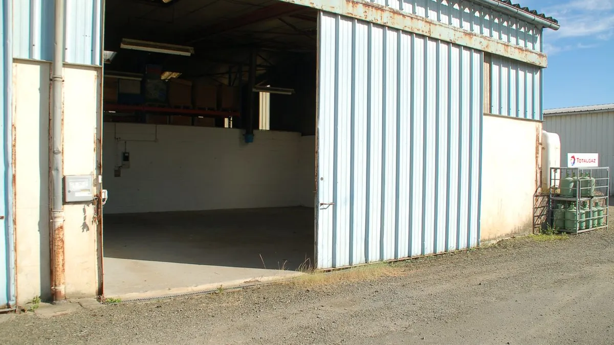 Photo 1