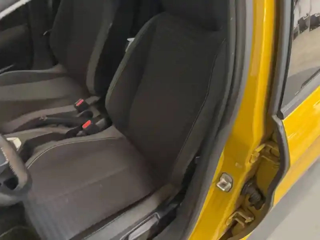 Peugeot 208 puretech 100 s&amp;s bvm6 — photo 26