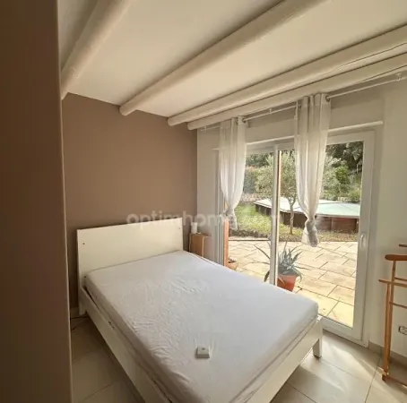 Villa 6 pièces 138 m²