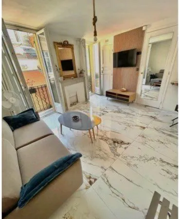2 pièces-terrasse sur le toit privative-dernier étage