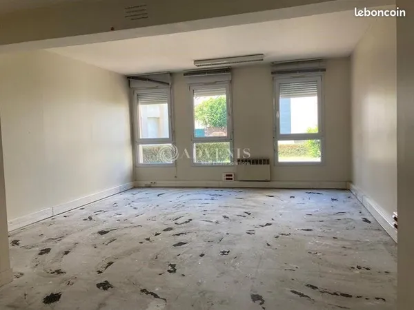 Bureaux 246 m²