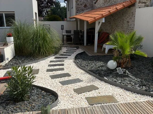 Vende maison 151 m2 dépendance 21,37 m2