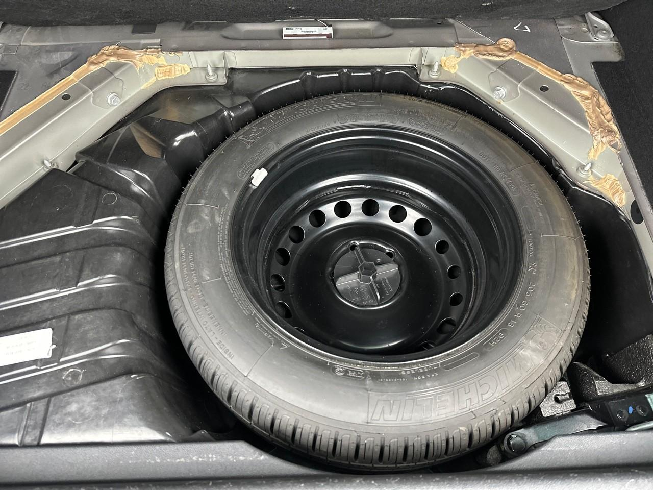 Renault Scenic tce 130 energy business — photo 31