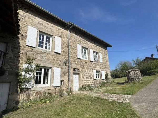 ST JUST MALMONT (43) JOLIE FERME AUTHENTIQUE EN PIERRE AVEC TERRAIN DE 2 500 M2