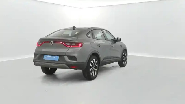 Renault Arkana tce 140 edc fap — photo 32