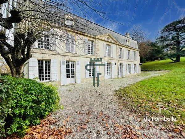 Maison 13 pièces 340 m²