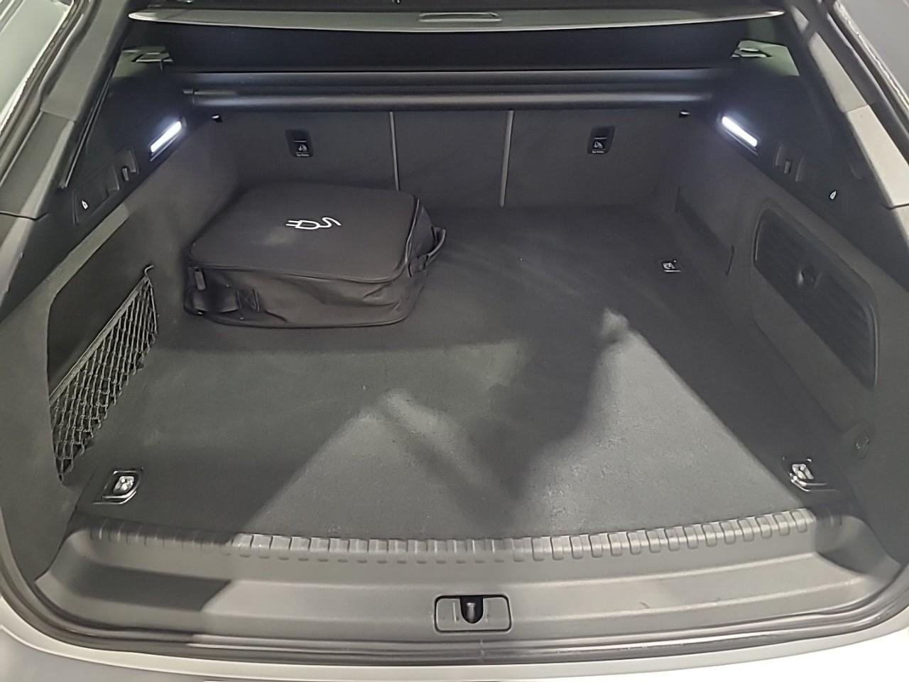 Audi A6 avant 55 tfsie 367 ch s tronic 7 quattro competiti — photo 14